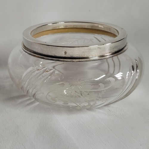 06k25 old potpourri empty - old,