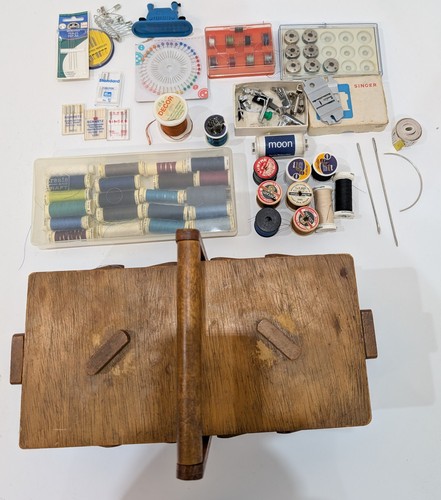 Vintage small wooden - small,