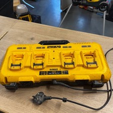 Dewalt dcb104 port battery - dewalt,