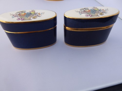 Carlton ware small lidded oval - ware,