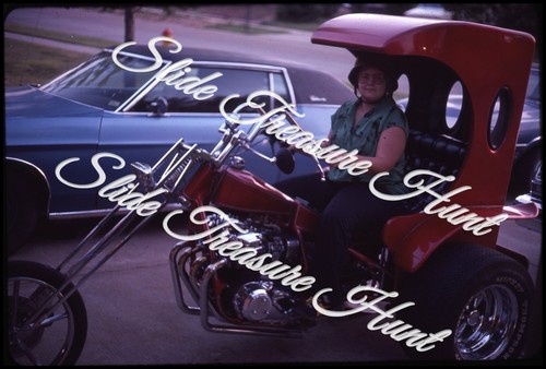 Woman wheeled motorcycle - 3,