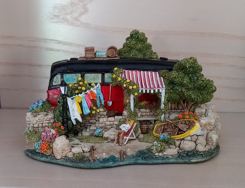 Lilliput lane busmans - lilliput, holiday