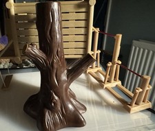 REDUCED- SYLVANIAN FAMILY