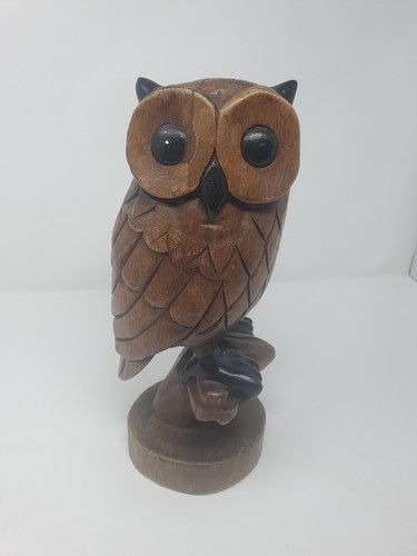 Lovely carved wooden owl - wooden,