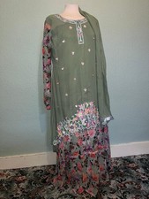 Beautiful Elegant Indian Dress - Green Floral - Size XL