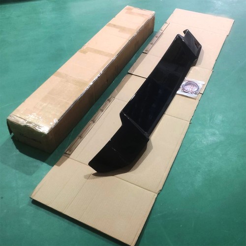 Gloss black rear roof spoiler - black,