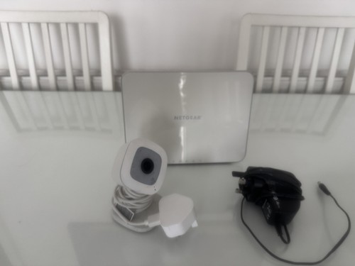 Arlo security bundle - security, q