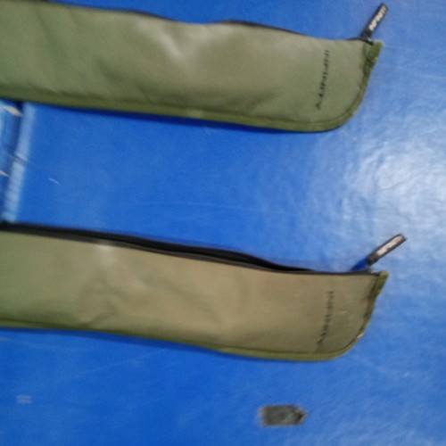 Infinity carpet rod holder - , x2