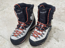 La Sportiva Nepal Trek Evo 6 39 Gore Tex Mountain Boots Used Once