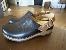 Dansko Merrin Clogs Womens 8