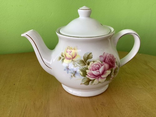 Small vintage sadler pink and - small,