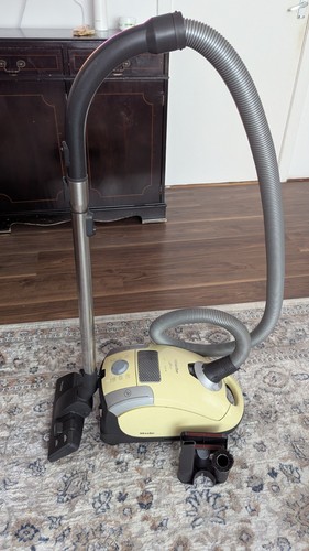 Miele vacuum s4211 full - miele,