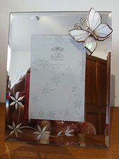 The Leonardo Collection 4" x 6" glass photo frame with butterfly detail