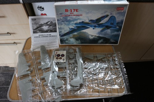 Academy minicraft model 17e - minicraft, b-17e