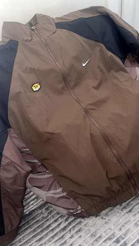 Nike jacket brown size - tn,