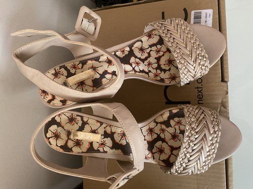 Next cream sandals size 6 - ,