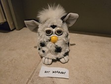 Tiger Vintage Furby Black white Dalmatien 70-800 year 1998 NOT WORING