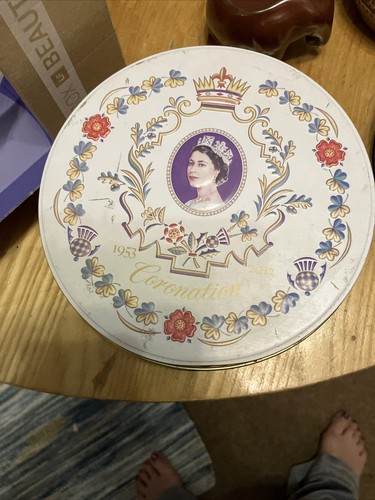 2013 jubilee tin with fruit - jubilee,