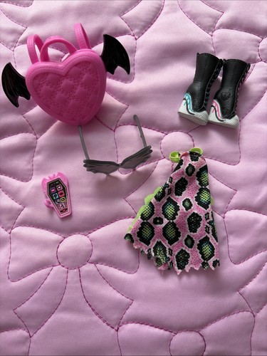 Monster high replacement - high,