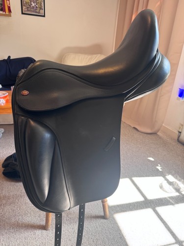 Dressage saddle kent - dressage, and