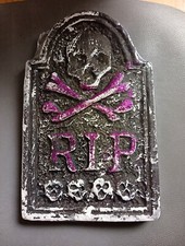 Halloween RIP Scary Foam Tombstone 28cm x 17cm x 2cm