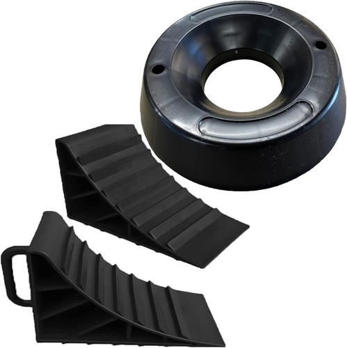Wheel chocks and jockey - chocks,