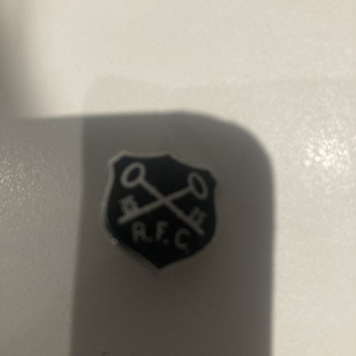 Rugby union pin badges - union,