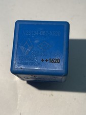 252301761R Genuine Renault Trafic Vauxhall Vivaro 40A 4-Pin Relay V23134B52X520