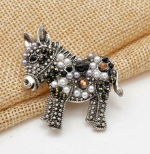  BRAND NEW VINTAGE INSPIRED ANTIQUE SILVER PEARL & RHINESTONE DONKEY BROOCH