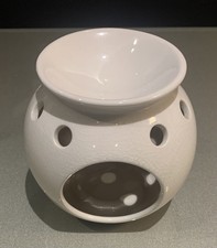The Body Shop Oil Burner / Wax Melt Warmer / Tealight Candle Holder Ceramic