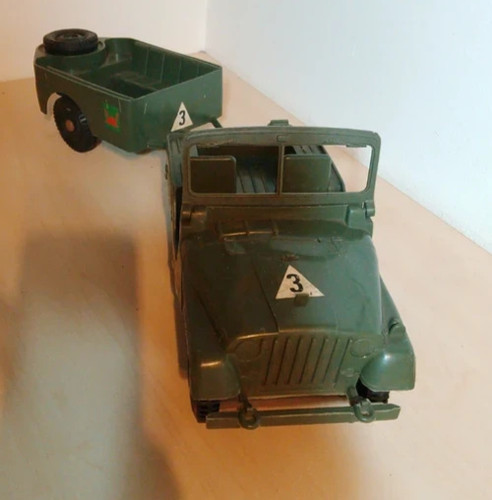 Vintage willys army - jeep, green