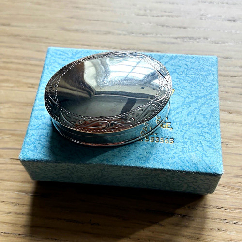 Oval hinged sterling silver - sterling,