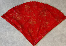 Red/Gold Christmas  Polyester Round Table Cloth 160cm Diameter  - immaculate