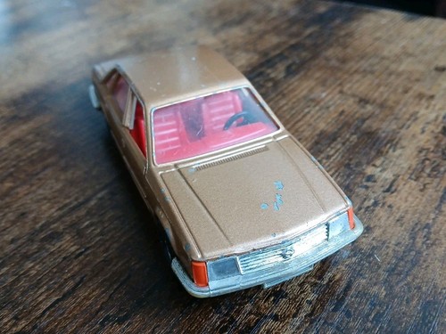 Corgi toys 329 opel - toys,