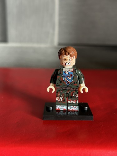 Zombie customised lego - lego, horror