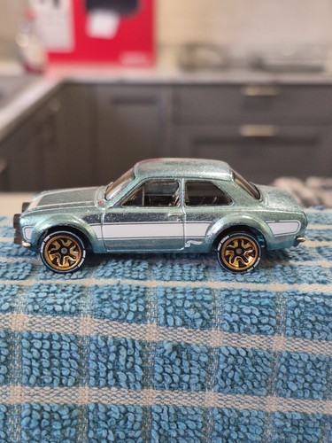 Hot wheels ford - 70, escort