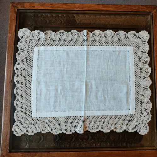 Beautiful vintage white linen - vintage,