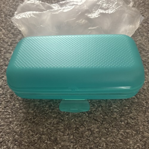 Tupperware oyster packable - oyster,