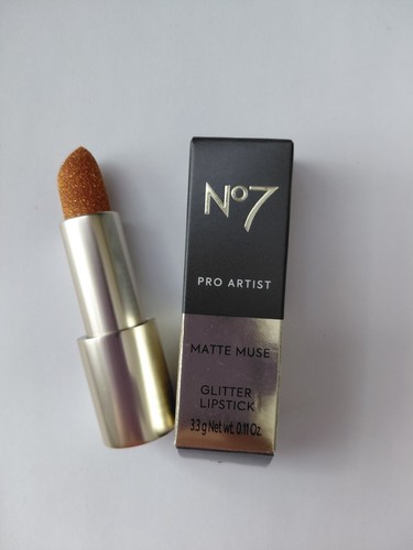 No7 pro artist - artist, muse