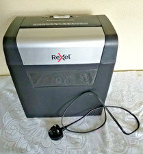 Rexel Momentum X406 Cross Cut