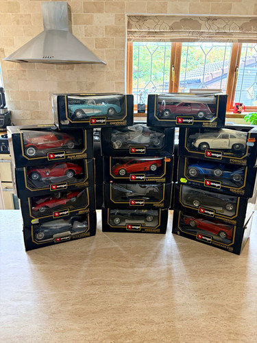 Bburago 18 die cast - 1:18, die-cast