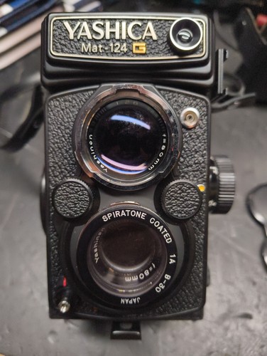 Yashica mat 124g tlr - twin, lens