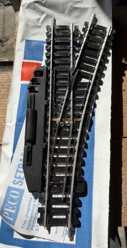 Peco right hand medium radius - peco,