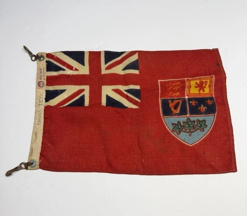 Vintage canadian red ensign - red,