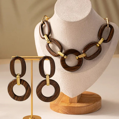 Retro vintage wooden necklace - retro,