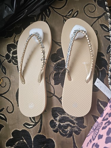 These are womens - are, slim