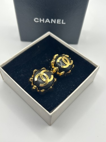 Vintage chanel clip cc - chanel,
