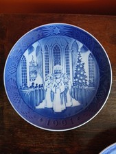 Collectable 8 Christmas plates