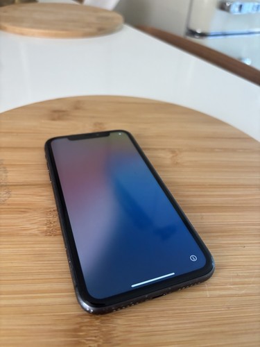 Iphone 64gb black - 11,