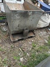 Forklift Tipping Skip*